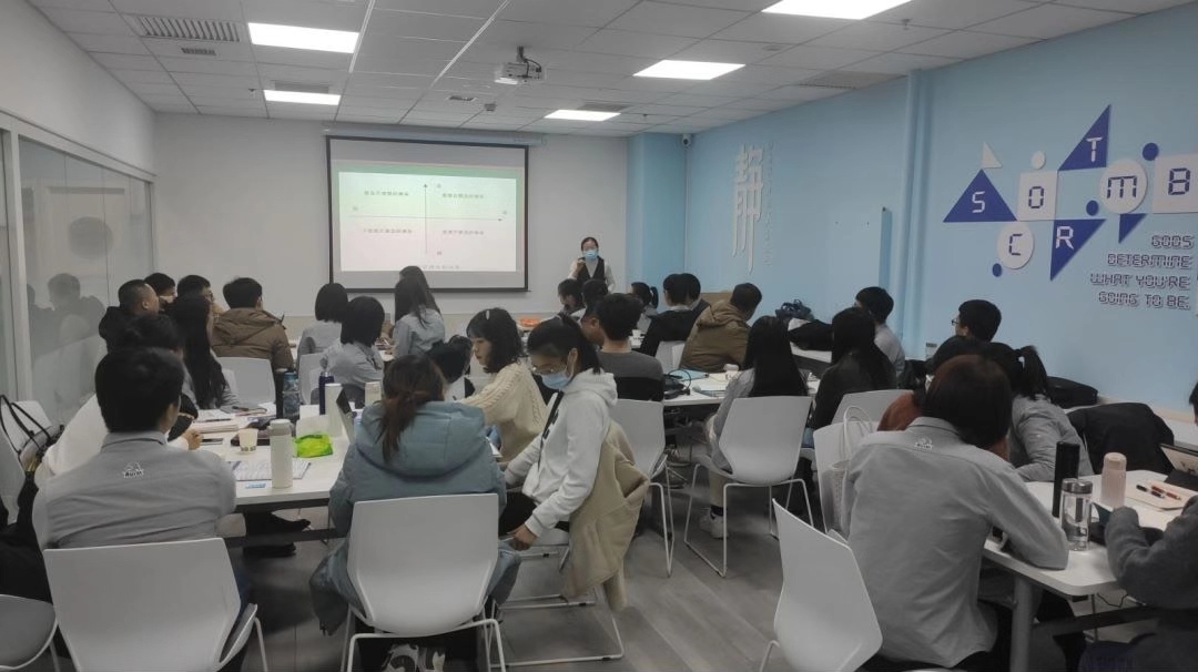 2025青岛初三化学秋季班：分层教学 + 个性化提分方案