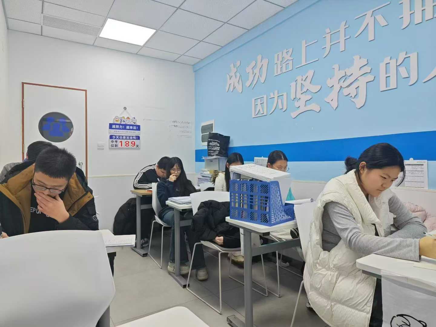 青岛城阳区中考数学/物理/化学补课推荐_初三数理化一对一/小班课培训机构排名(3)