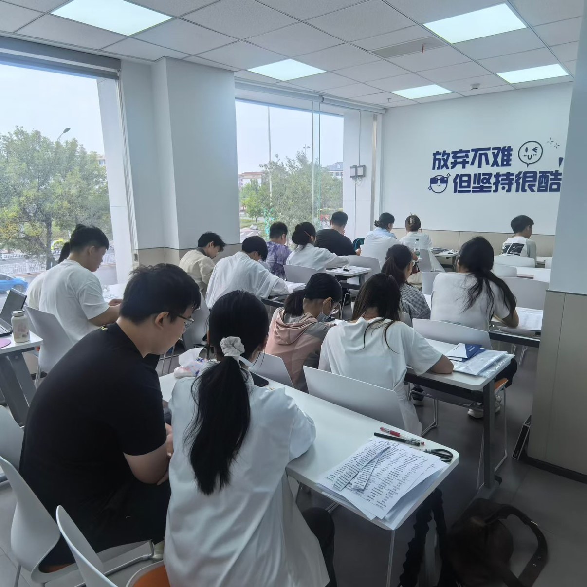 天津2026新初二暑假提分班推荐哪家？语文/数学/英语/物理暑期提分哪家专业？(2)
